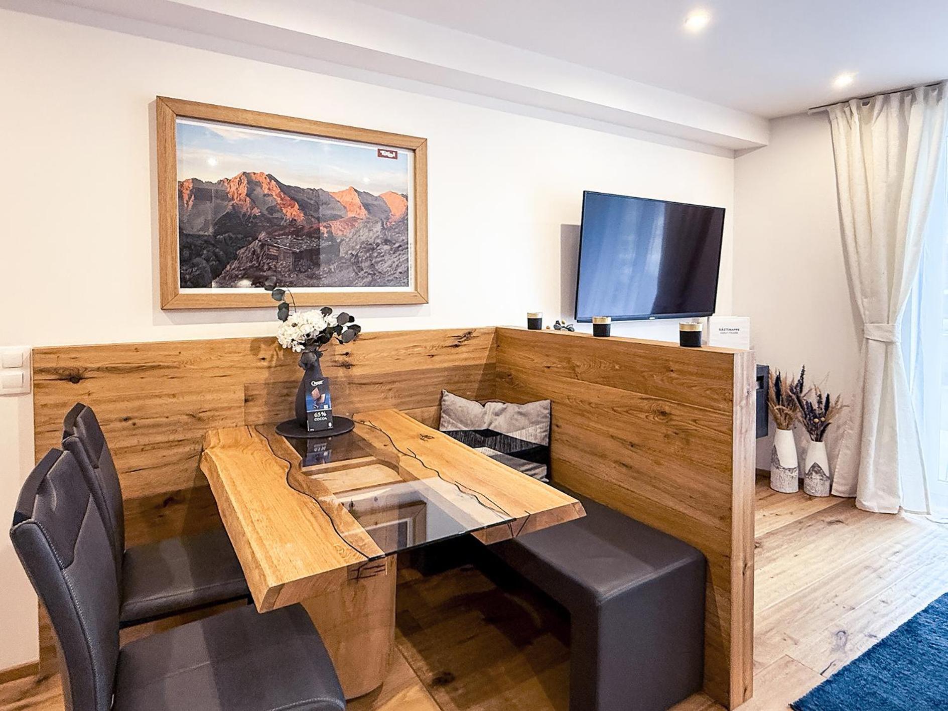 Alpenluxus Presents Design Lodge - Terrace & Car Park كرامساش المظهر الخارجي الصورة